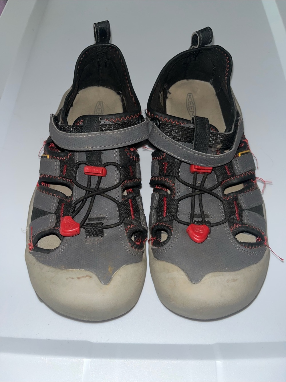 KEEN Kids Gray and Red Closed-Toe Sandals